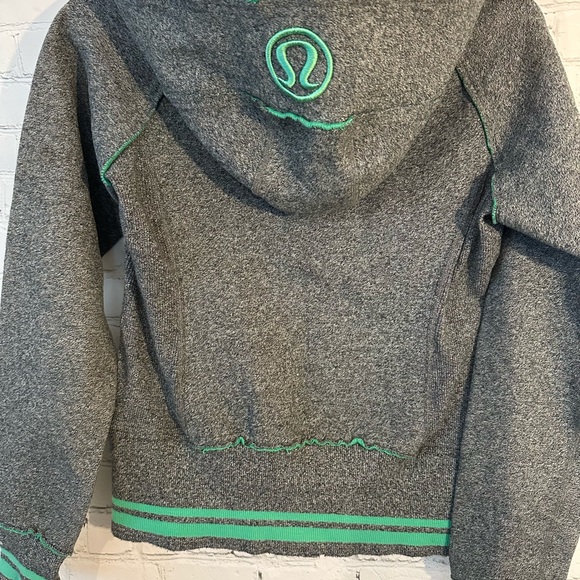 lululemon athletica Gray and Green full zip scuba Hoodie - Picture 13 of 14